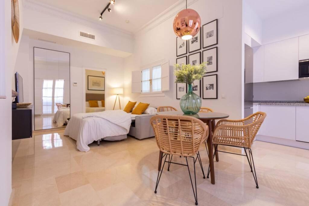 Mumu Luxury Suite Lirio Sevilla Exterior foto
